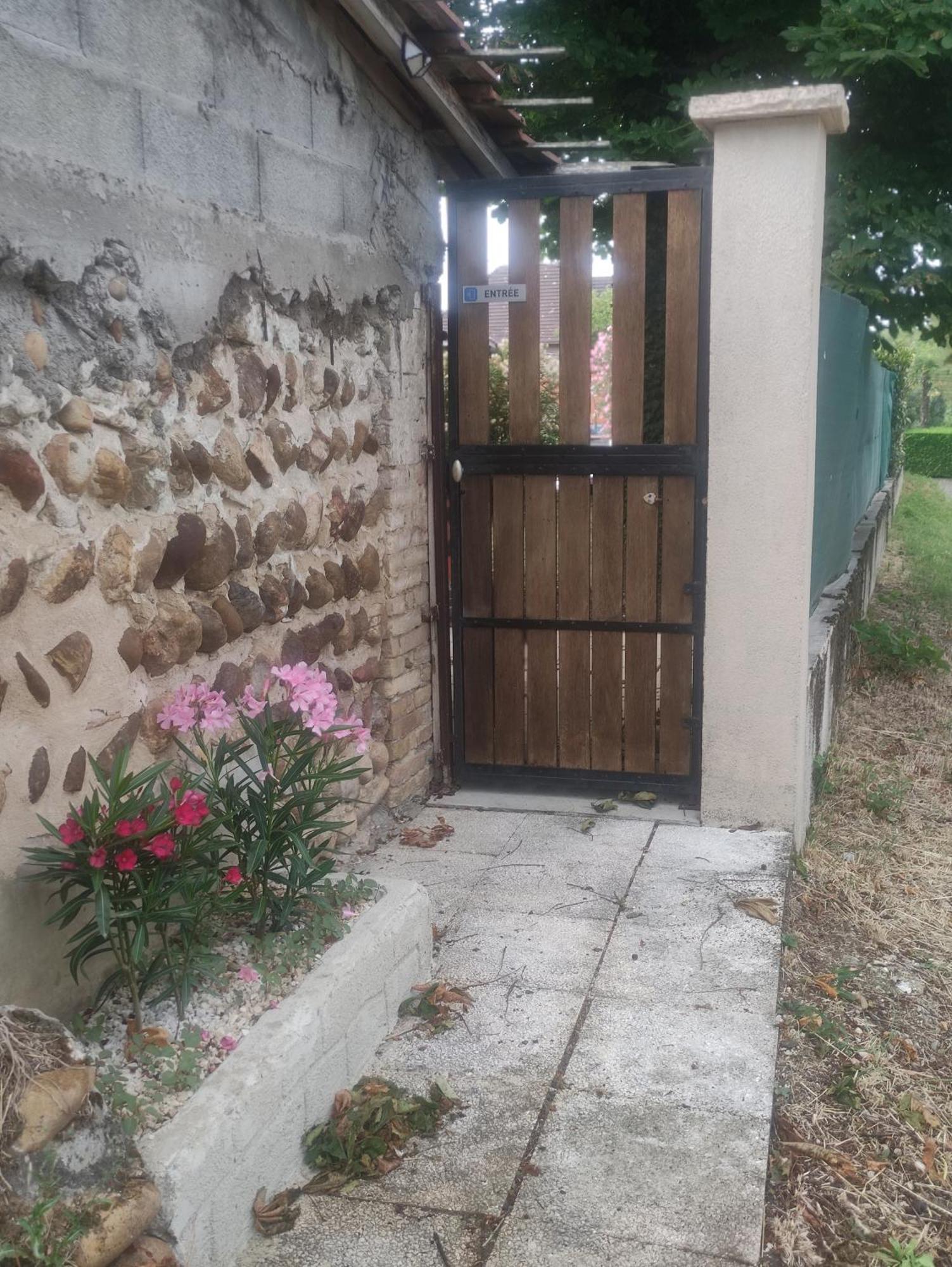Chez Nono Et Vero Roussillon  Kültér fotó